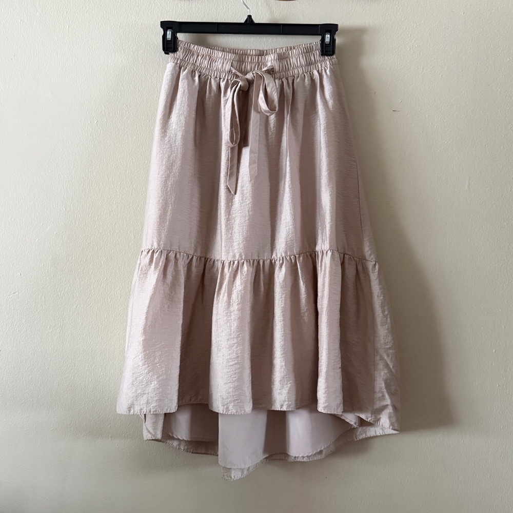 Club Monaco Tiered Lyocell High Low Midi Skirt size M Champagne Taupe Minimalist